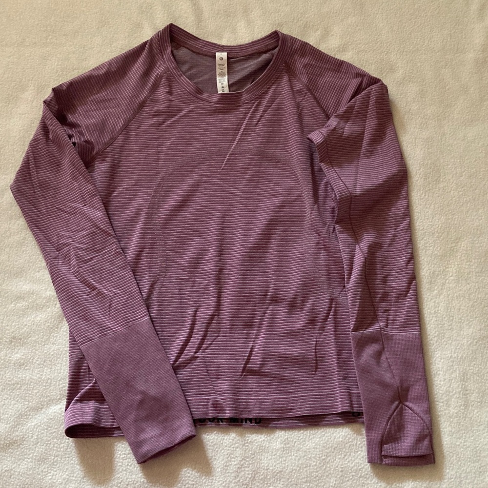 Lululemon Swiftly Long Sleeve crop. Size 8. Excellent condition.
